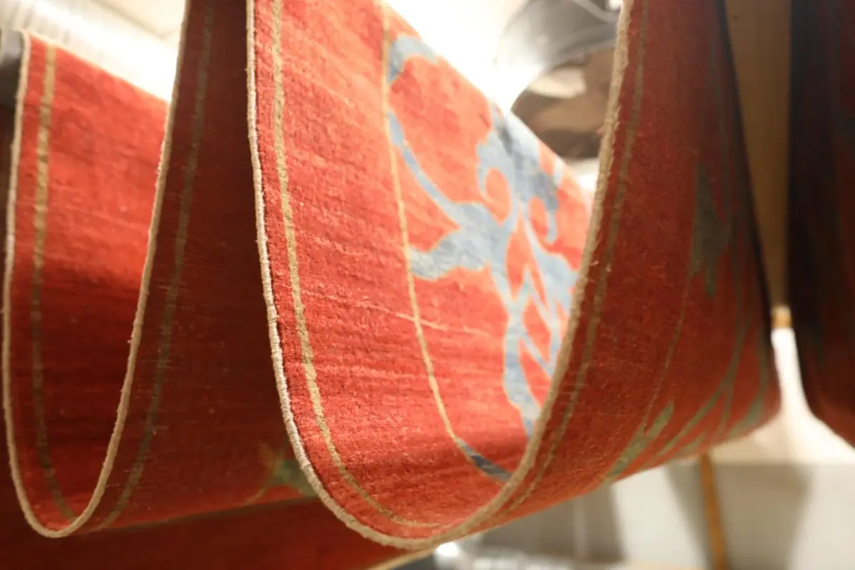 Tapis suspendu après lavage