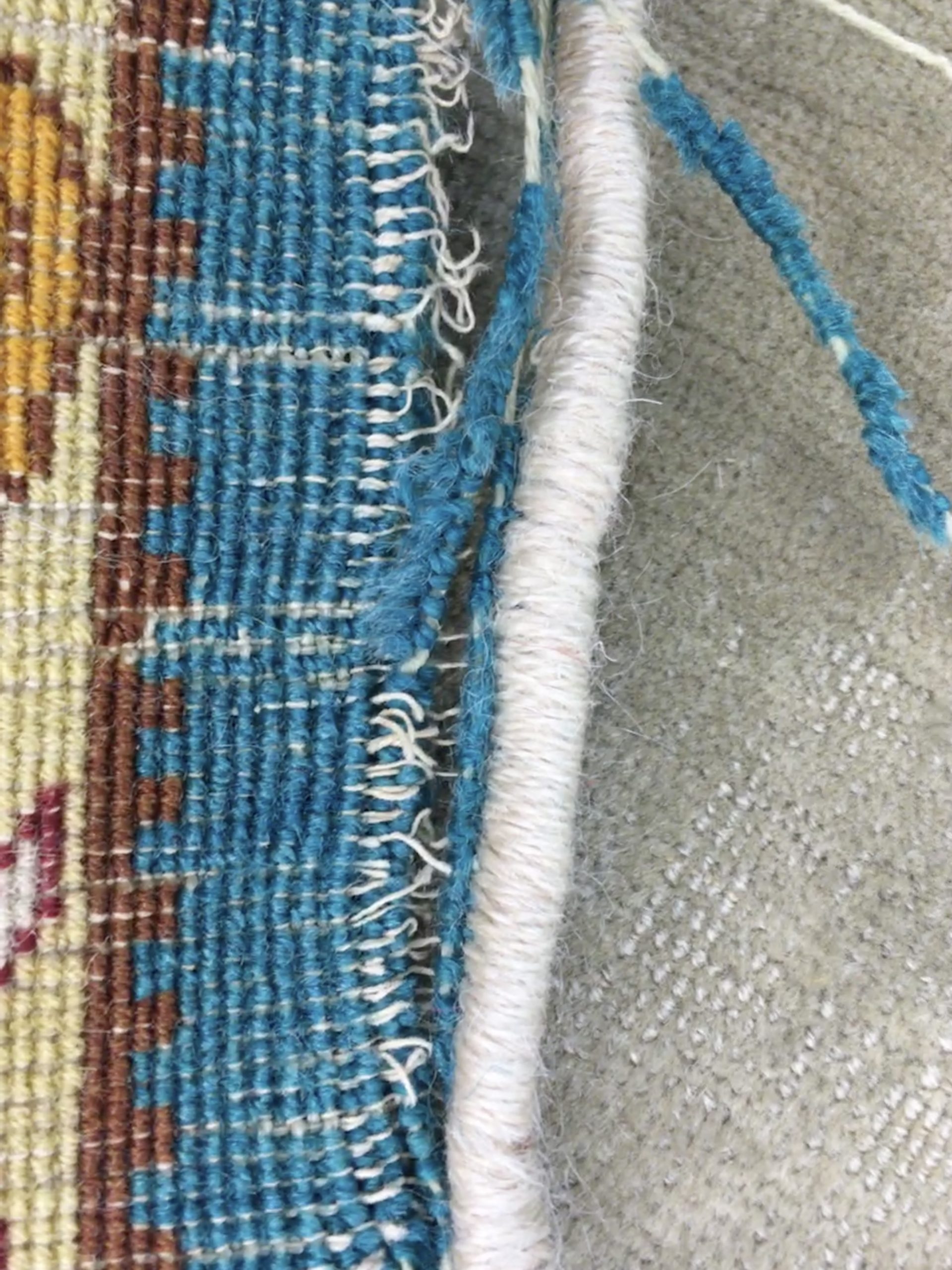 reparer les bordures d un tapis scaled