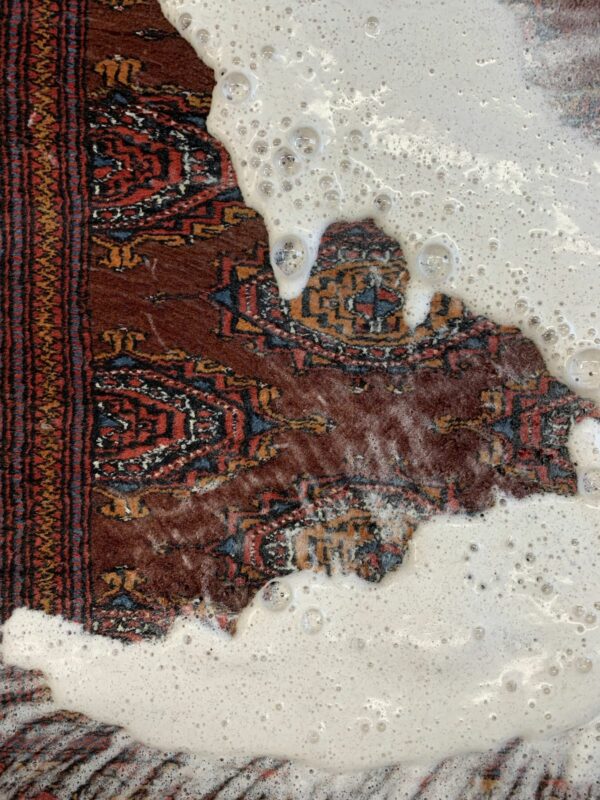 , Les Avantages d&#8217;Utiliser des Matériaux Naturels dans le Nettoyage de Tapis